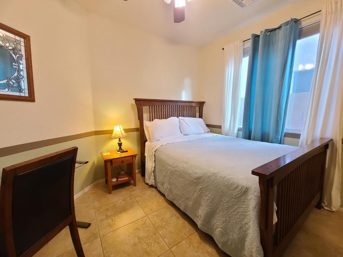 Phoenix Home Near Freeways And Airport ภายนอก รูปภาพ